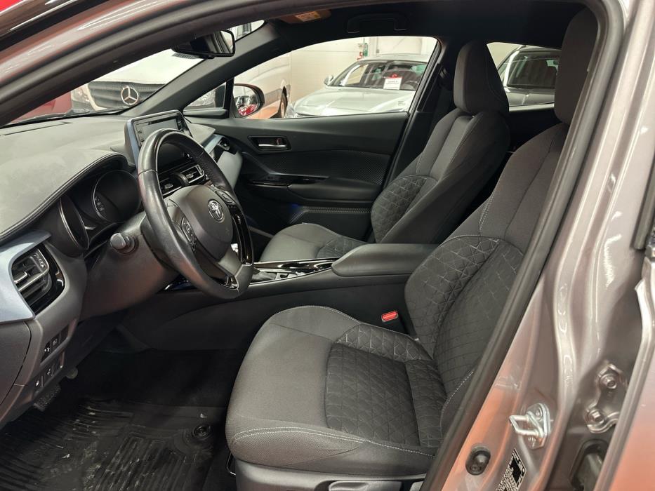 TOYOTA C-HR 2022
