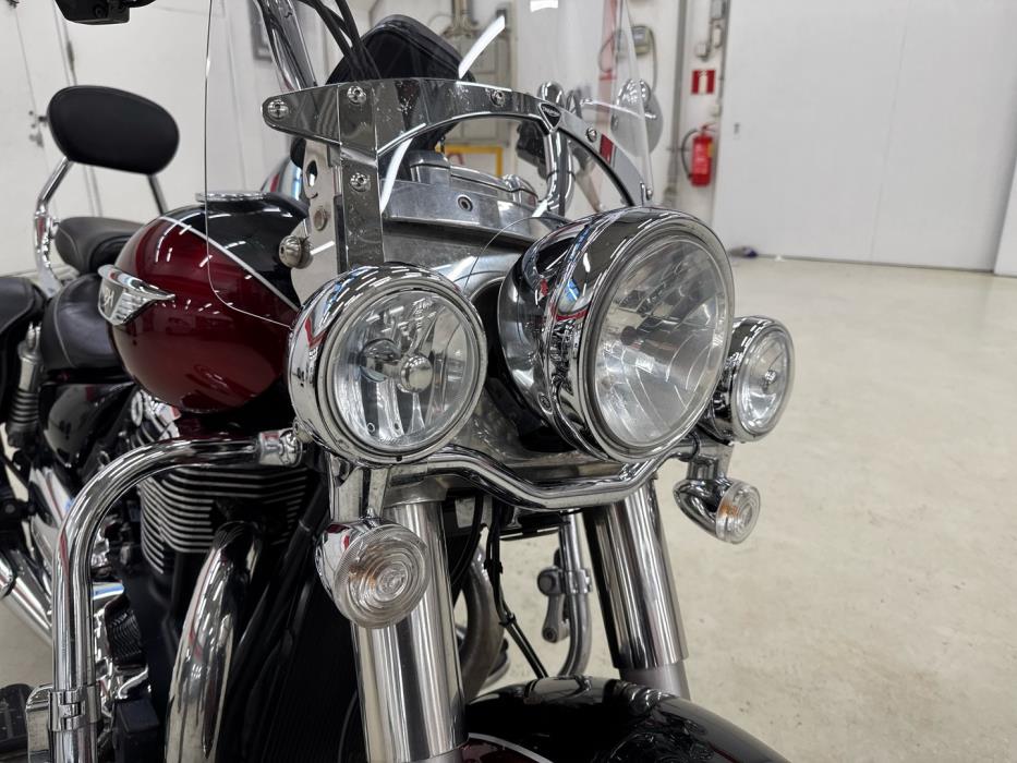 TRIUMPH THUNDERBIRD 2014