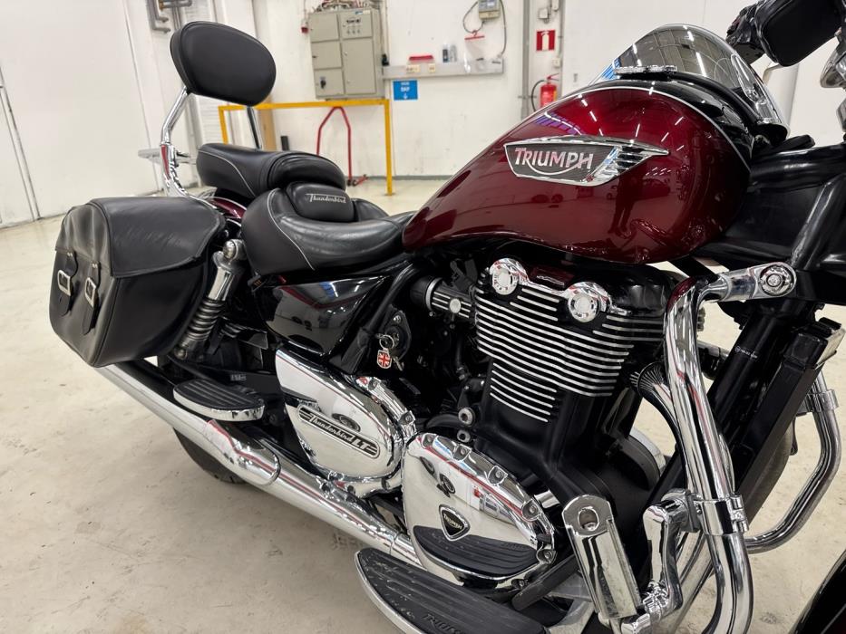 TRIUMPH THUNDERBIRD 2014