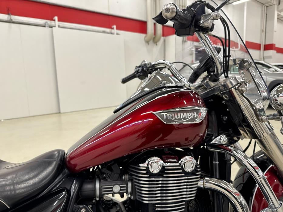 TRIUMPH THUNDERBIRD 2014