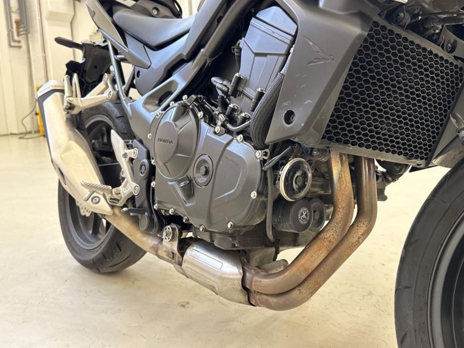 HONDA CB 2023