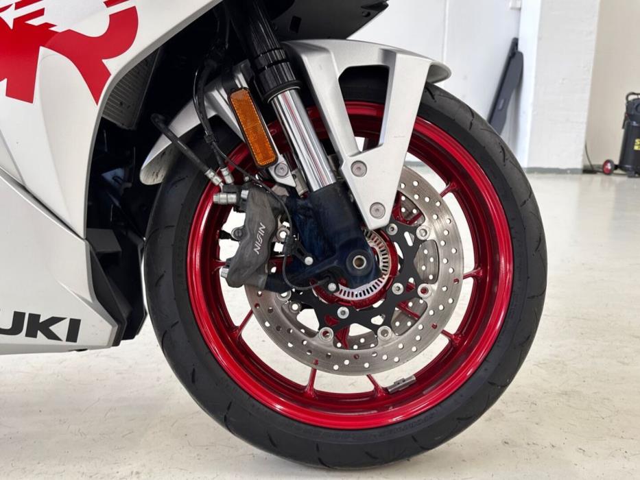 SUZUKI GSX 2024