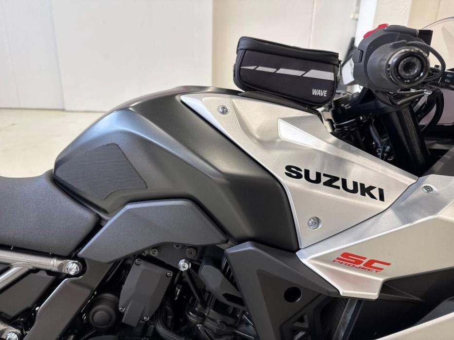 SUZUKI GSX 2024