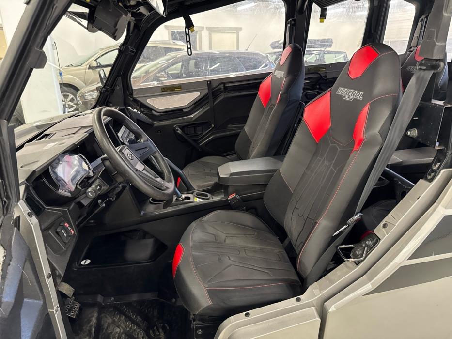 POLARIS GENERAL 2018