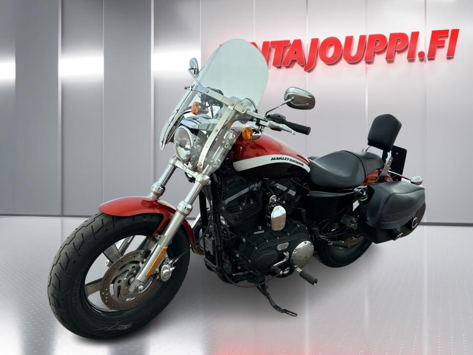 HARLEY-DAVIDSON Sportster 2013