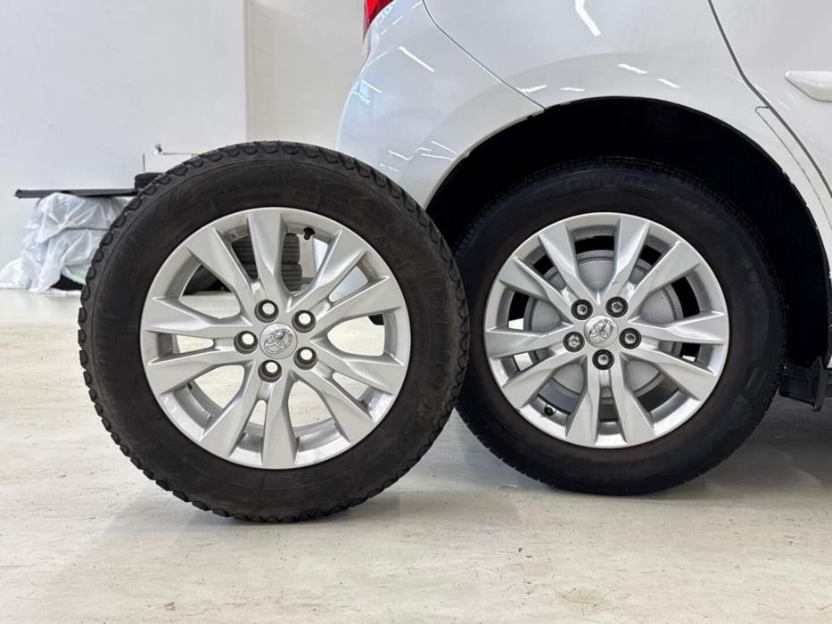TOYOTA Verso-S 2011