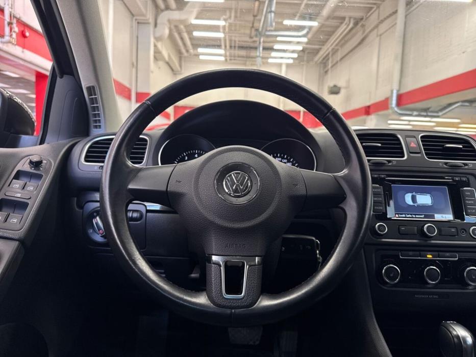 VOLKSWAGEN Golf 2011