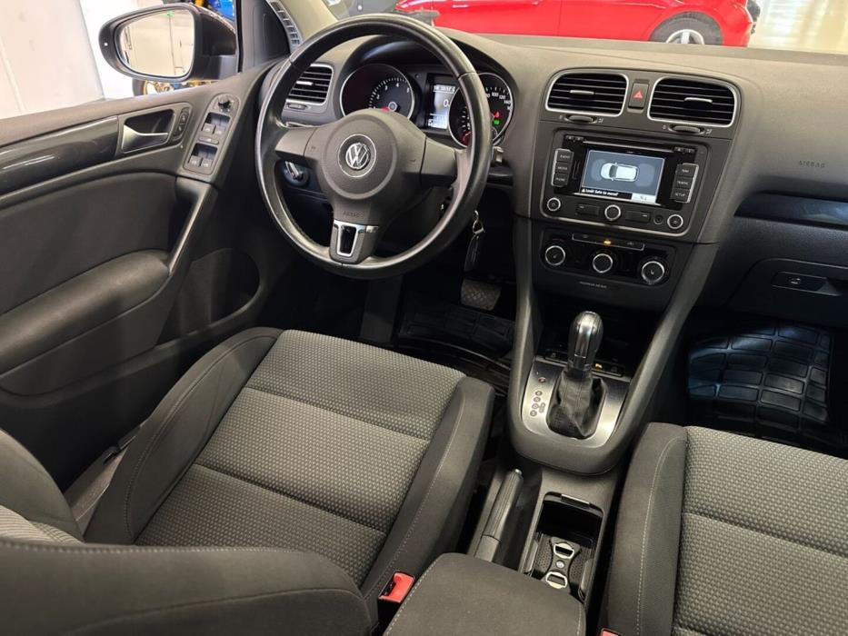 VOLKSWAGEN Golf 2011