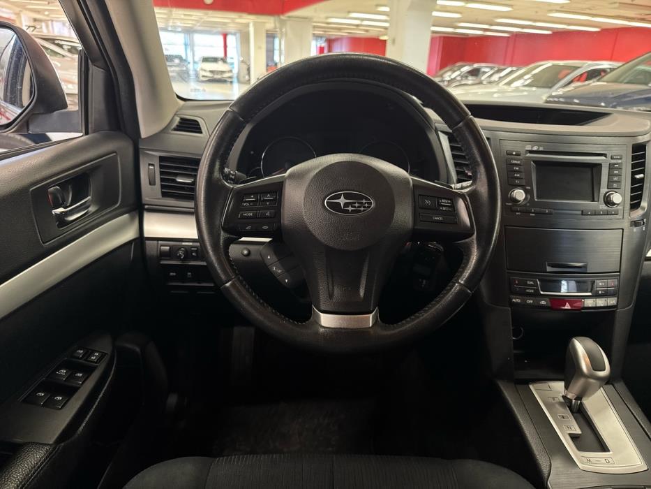 SUBARU Outback 2013