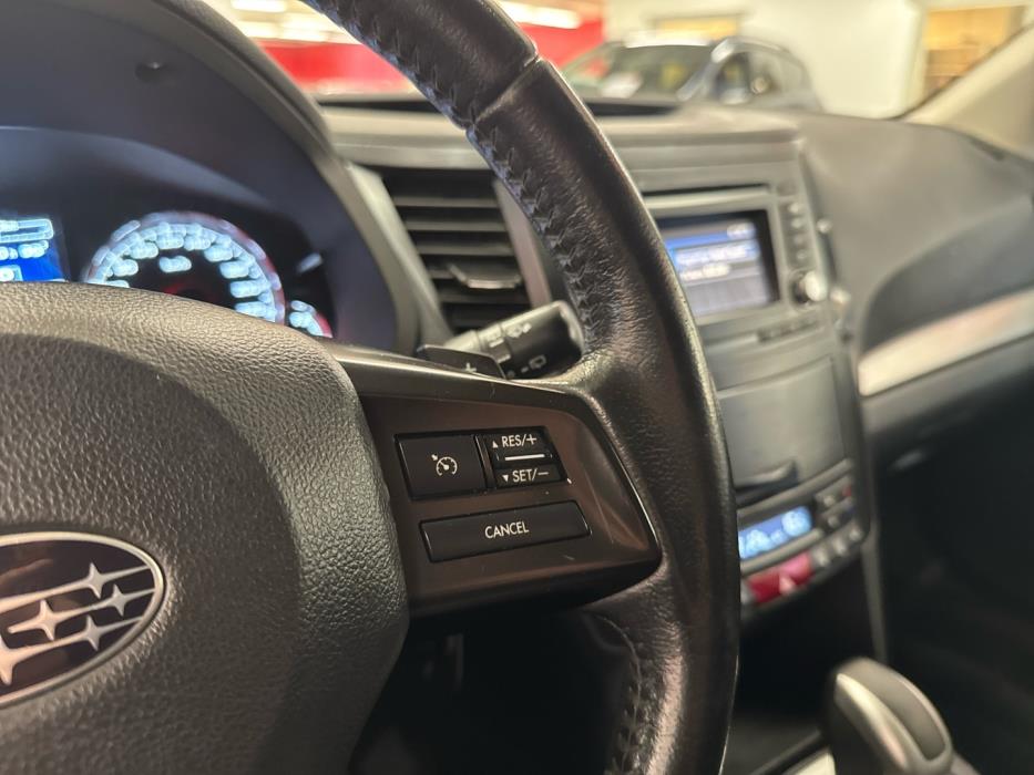 SUBARU Outback 2013