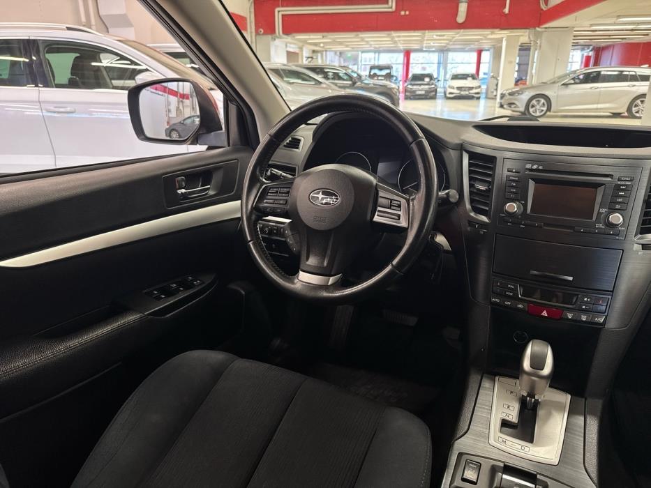SUBARU Outback 2013