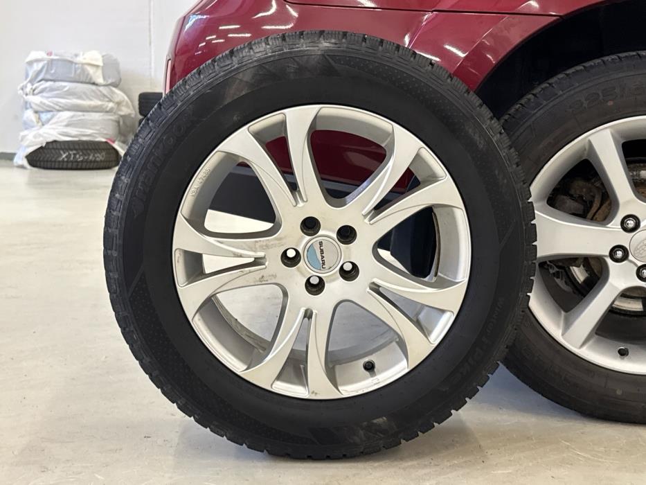 SUBARU Outback 2013