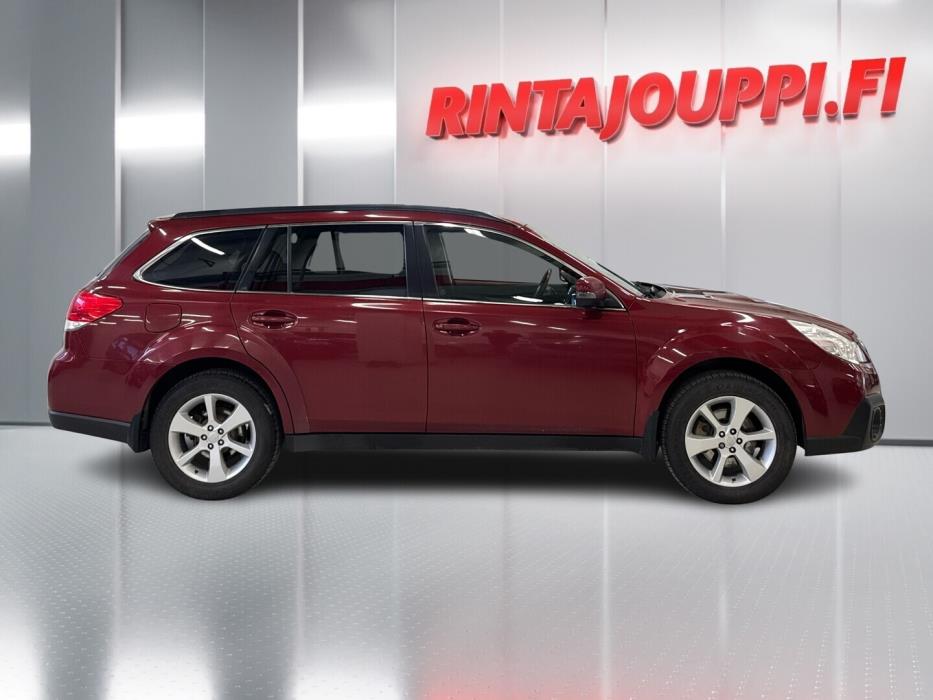 SUBARU Outback 2013