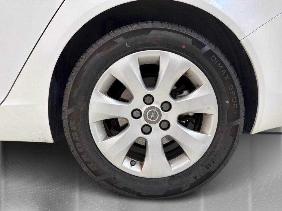 OPEL Insignia 2014