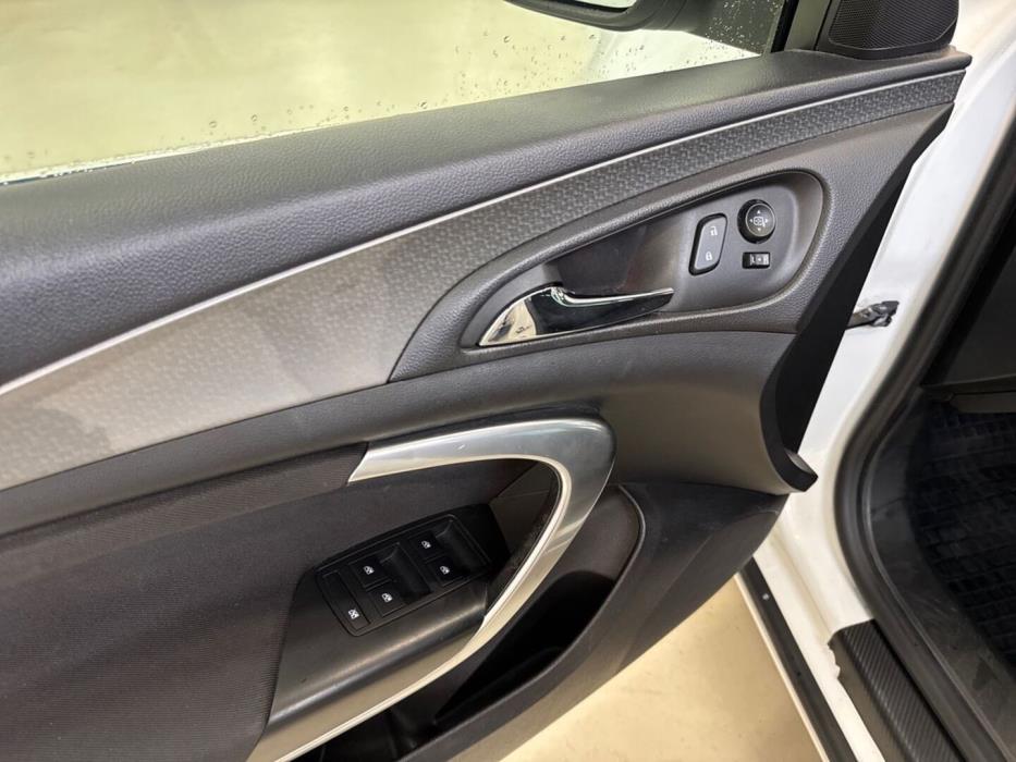 OPEL Insignia 2014