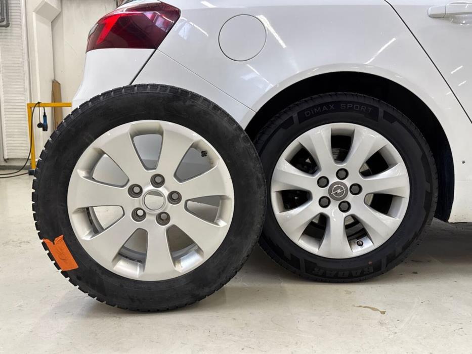 OPEL Insignia 2014