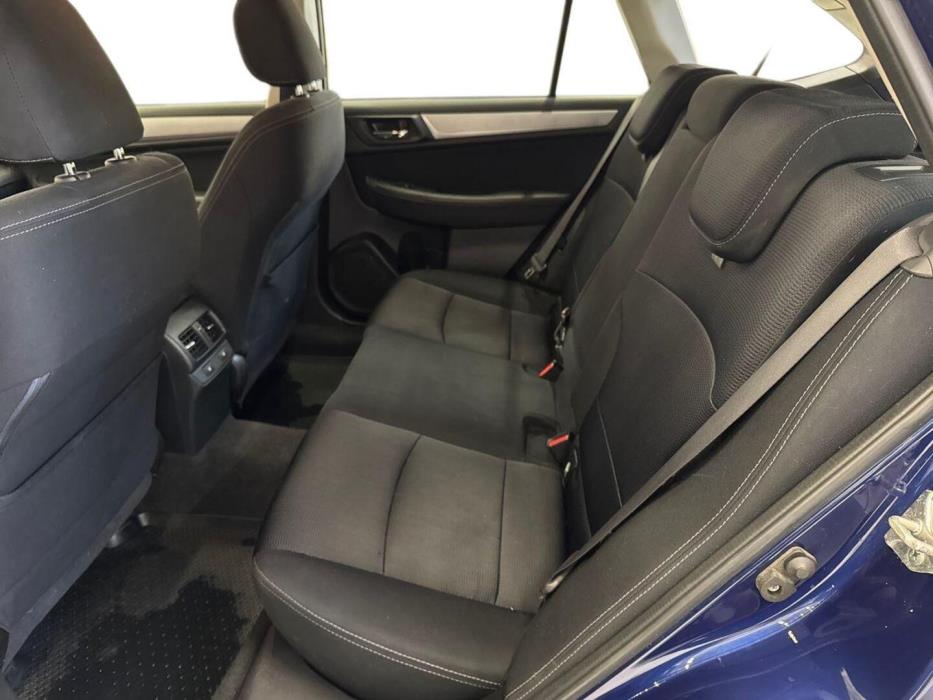 SUBARU Outback 2015