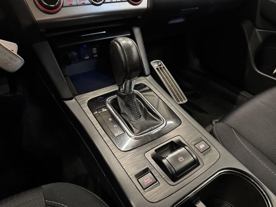 SUBARU Outback 2015