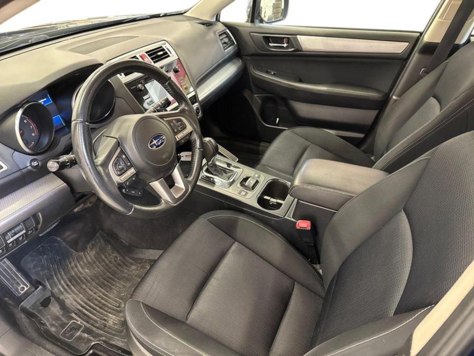 SUBARU Outback 2015