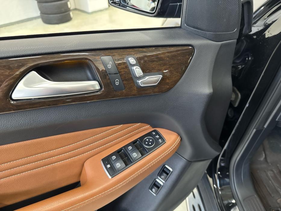 MERCEDES-BENZ GLE 2016