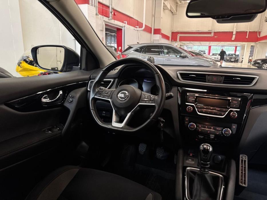 NISSAN Qashqai 2018