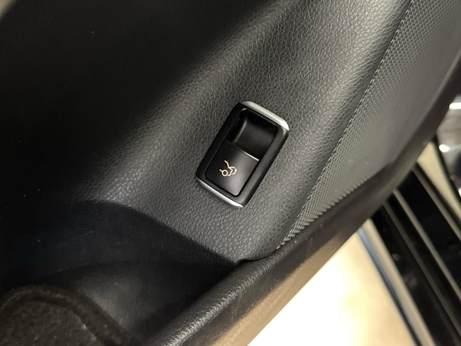 MERCEDES-BENZ CLA 2019