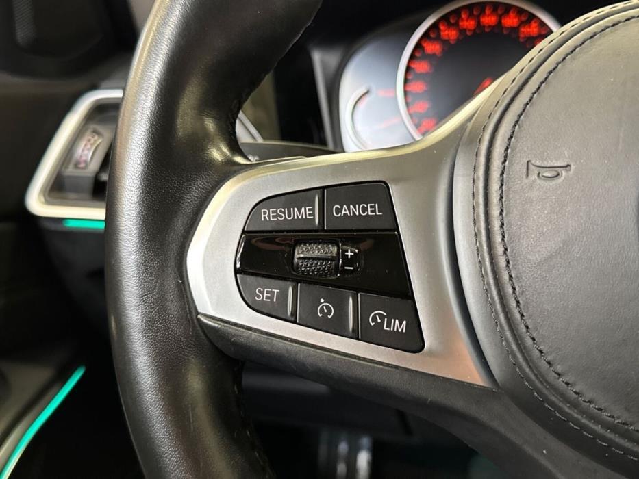 BMW 318 2019
