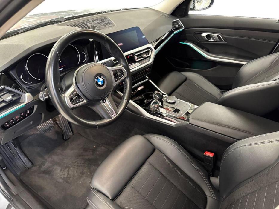 BMW 318 2019