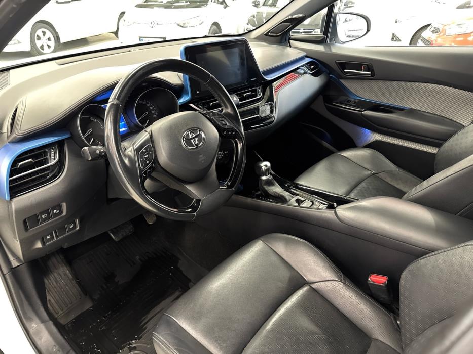 TOYOTA C-HR 2019