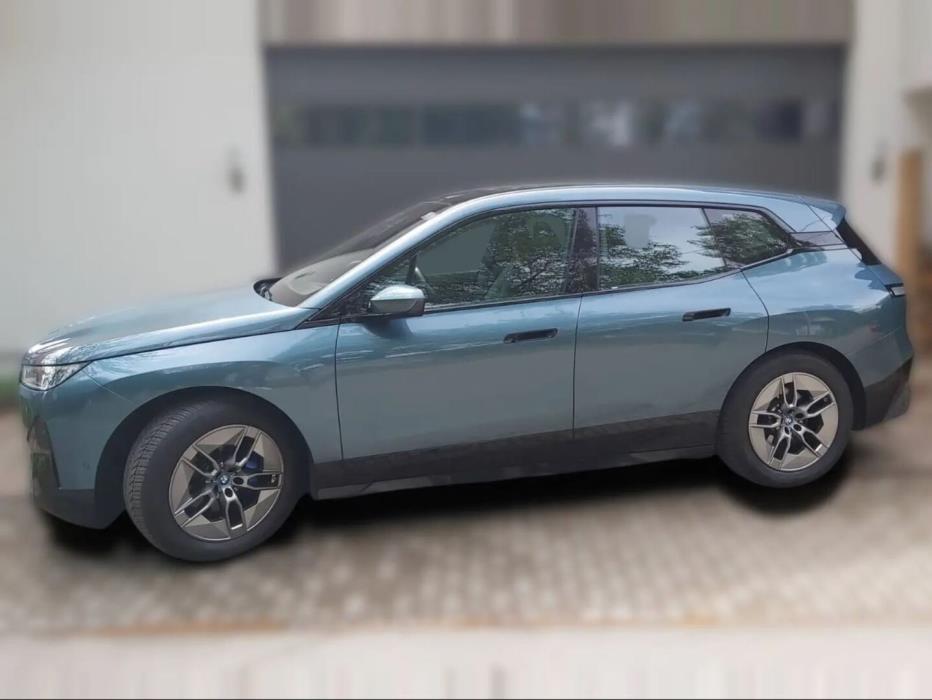 BMW iX 2021