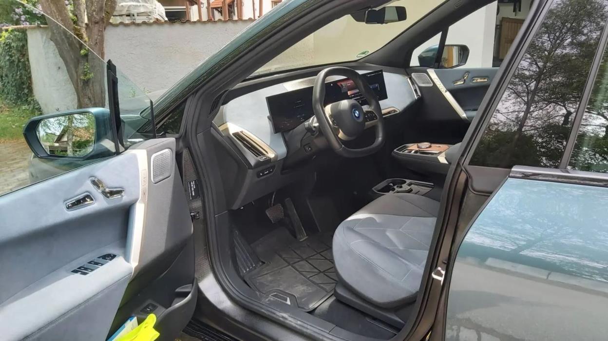 BMW iX 2021