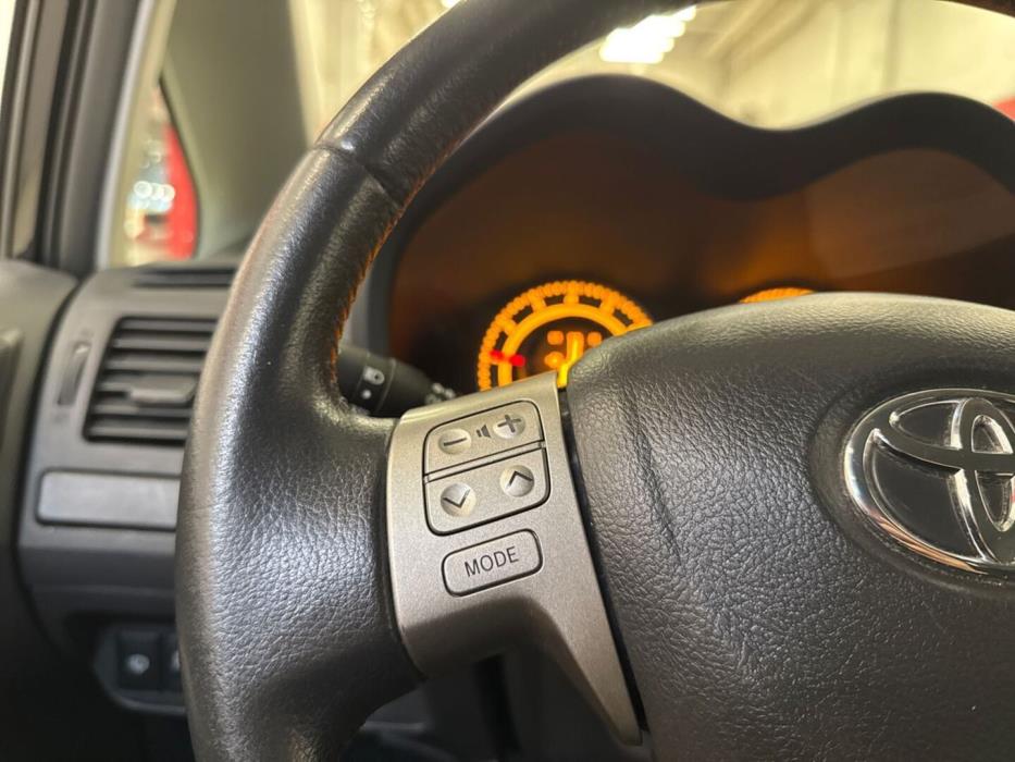 TOYOTA Auris 2009