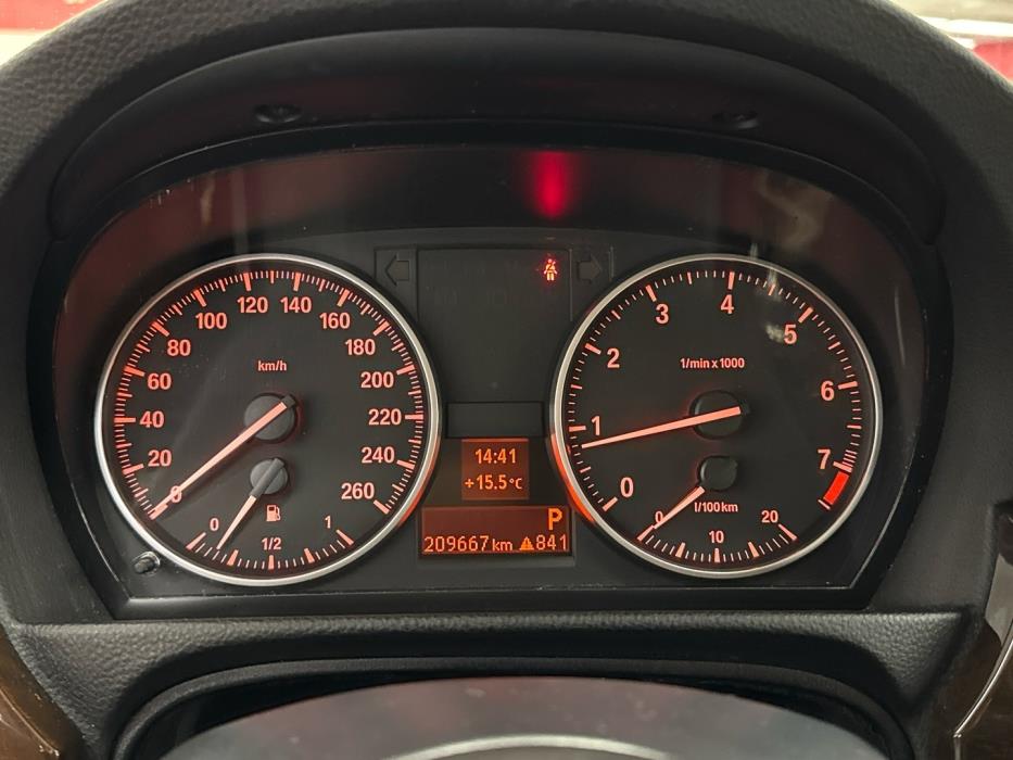 BMW 320 2009