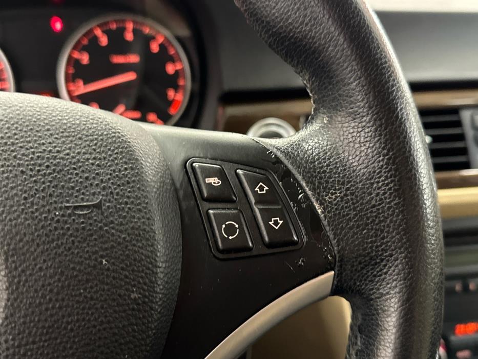 BMW 320 2009