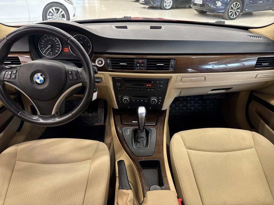 BMW 320 2009