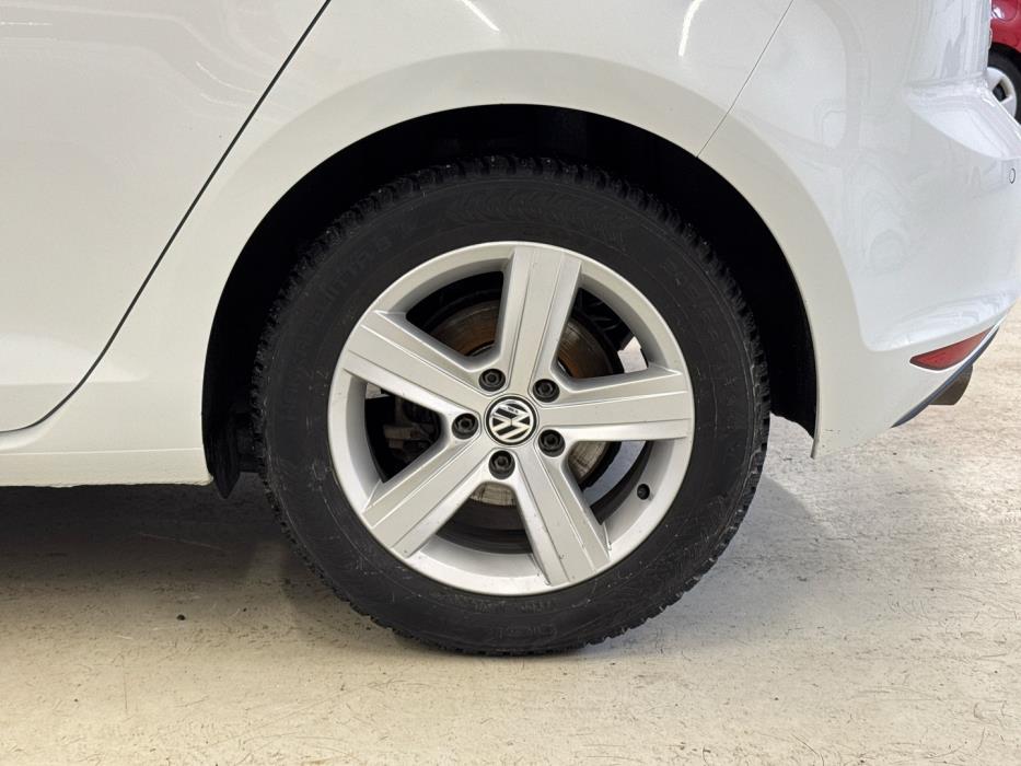 VOLKSWAGEN Golf 2014