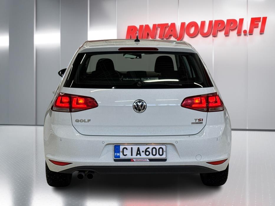 VOLKSWAGEN Golf 2014