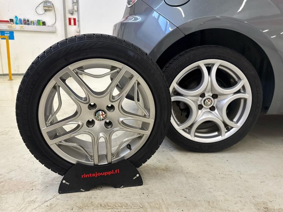 ALFA ROMEO Mito 2011