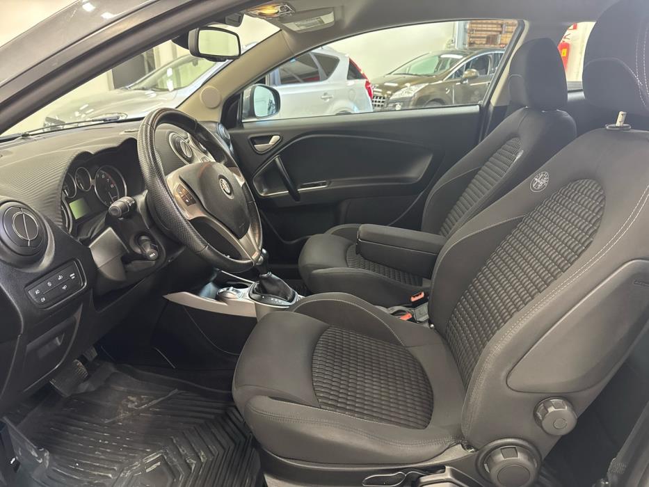 ALFA ROMEO Mito 2011