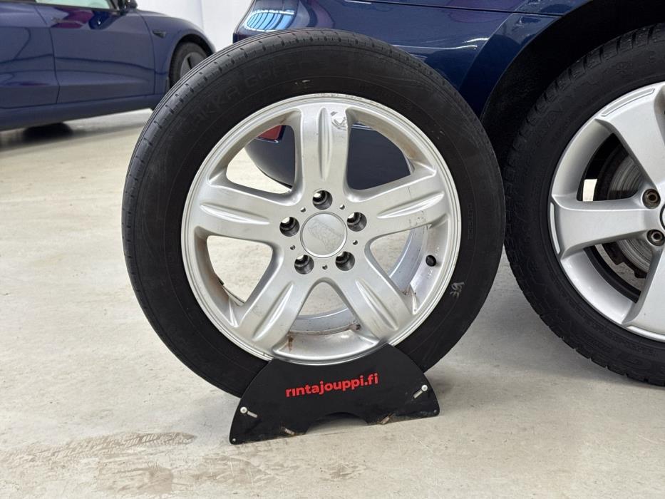 VOLKSWAGEN Jetta 2012