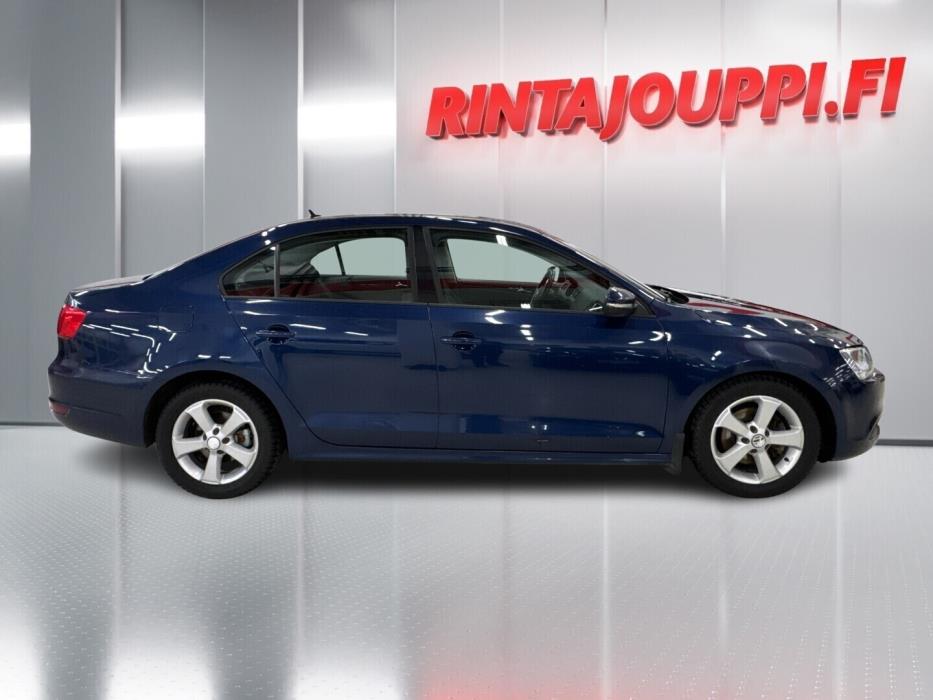 VOLKSWAGEN Jetta 2012