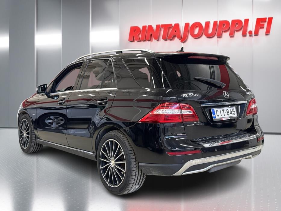 MERCEDES-BENZ ML 2011
