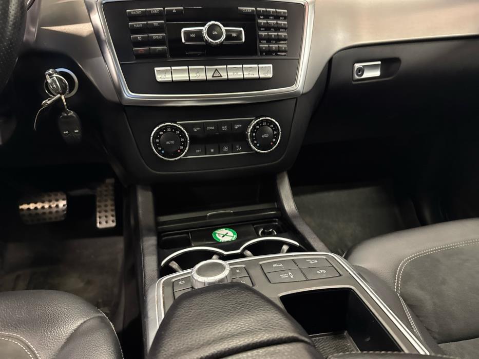 MERCEDES-BENZ ML 2011