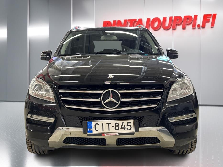 MERCEDES-BENZ ML 2011