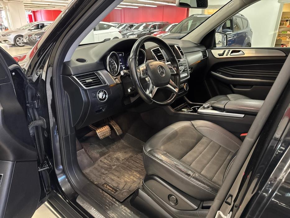 MERCEDES-BENZ ML 2011