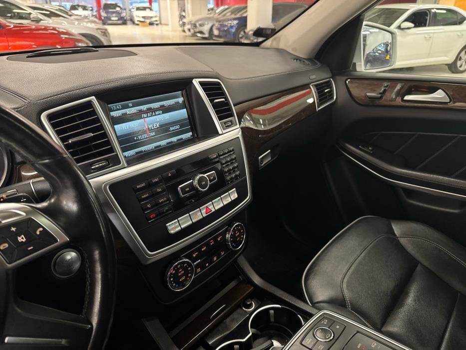 MERCEDES-BENZ GL 2013