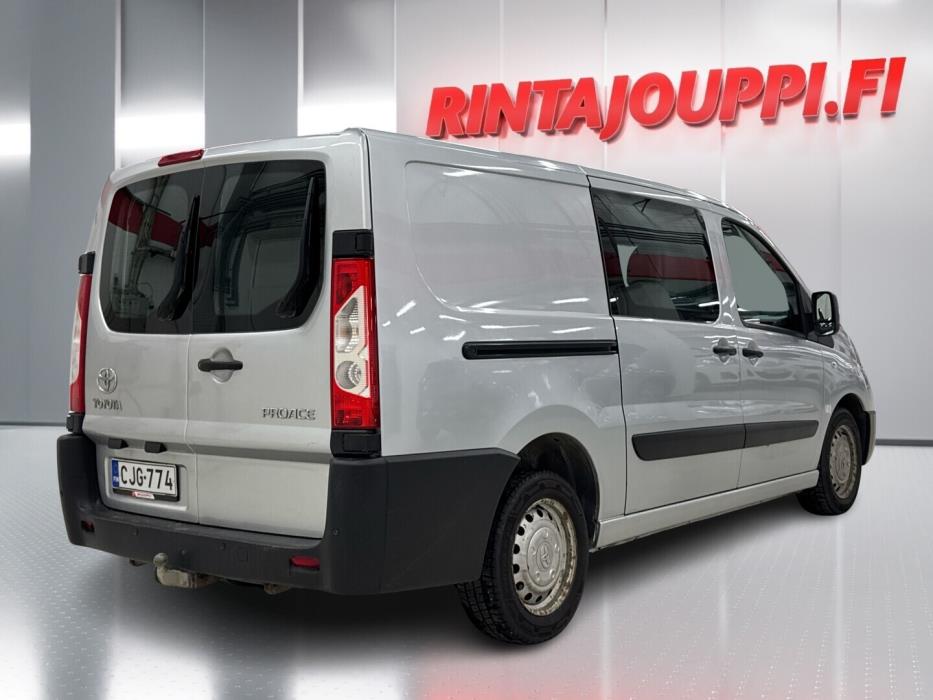 TOYOTA Proace 2016