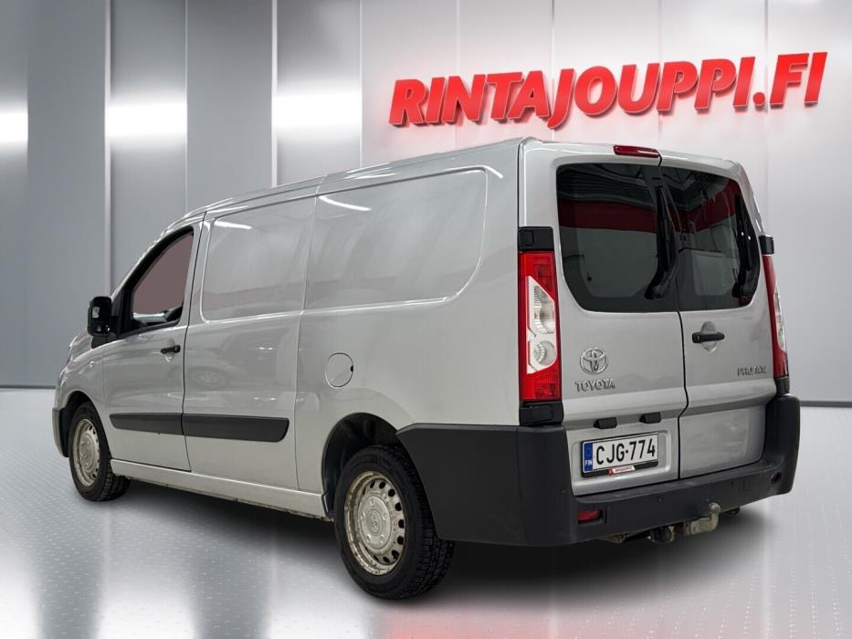 TOYOTA Proace 2016
