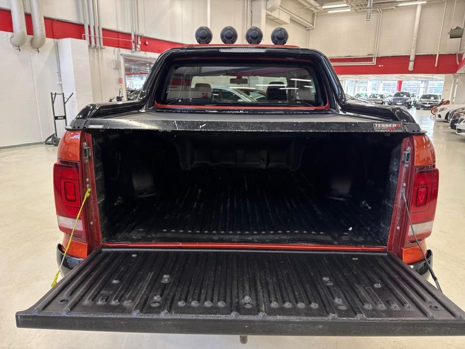 VOLKSWAGEN Amarok 2014