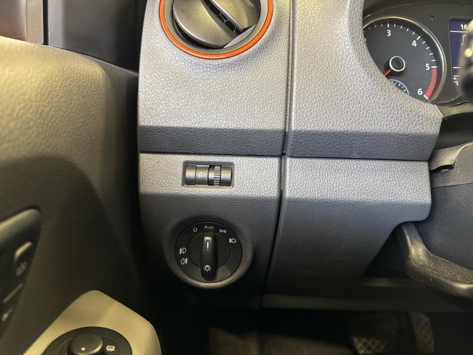 VOLKSWAGEN Amarok 2014